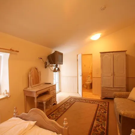 Valge Kroon Appartement *